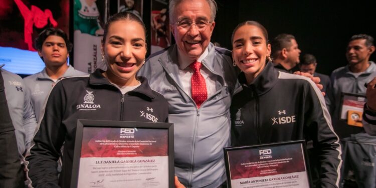 Entrega Rocha Moya el Premio Estatal del Deporte 2023