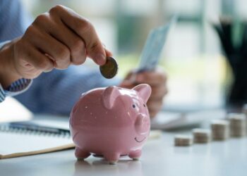 Subirá ISR al ahorro bancario en 2024: ¿cómo afecta a quienes tienen ahorros en bancos?