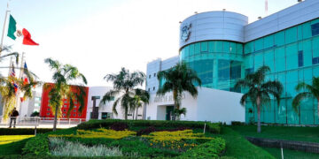 Rector, exrector e integrantes de comités de Adquisiciones de la UAS vinculados a proceso