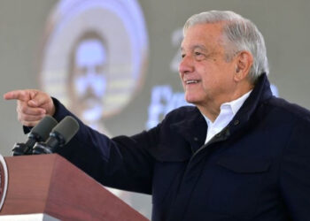 AMLO aplaude que Ebrard se quede en Morena: “Es mucha madurez, lo más importante es que continúe la transformación”