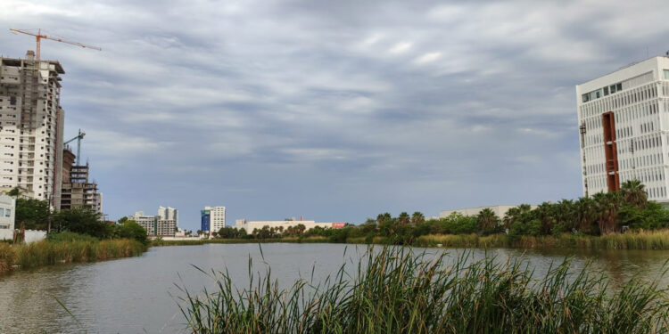 Mañana nublada en Mazatlán ¿Habrá lluvias hoy jueves?