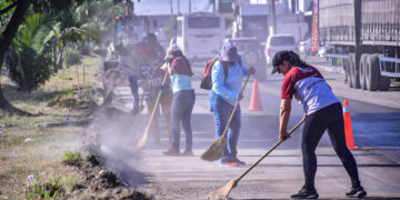 Servicios Públicos lleva a cabo jornada de limpieza en avenidas principales de la ciudad