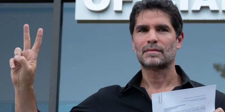 Verástegui denuncia a Sheinbaum y Gálvez por ‘beneficio electoral’ con ‘Otis’