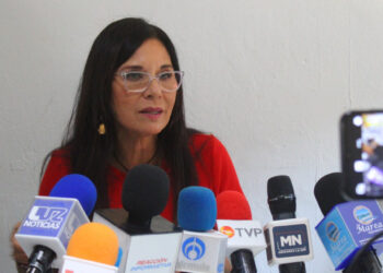 Retiran de panteones municipales 20 camiones de volteo cargados con basura
