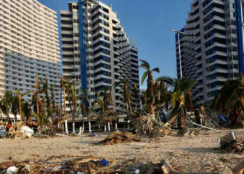 López Obrador prevé que en marzo-abril de 2024 estén rehabilitados 35 hoteles en Acapulco