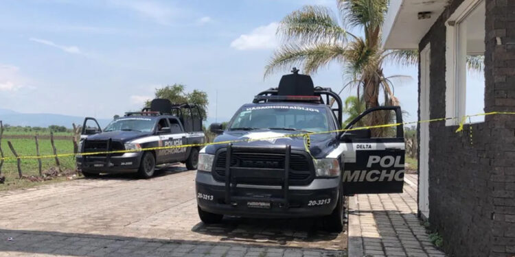 Enfrentamiento armado deja saldo de 5 policías lesionados en Michoacán