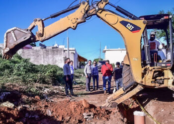 Vecinos de la Buenos Aires contarán con la red de drenaje, tras 35 años de carecer de servicios públicos