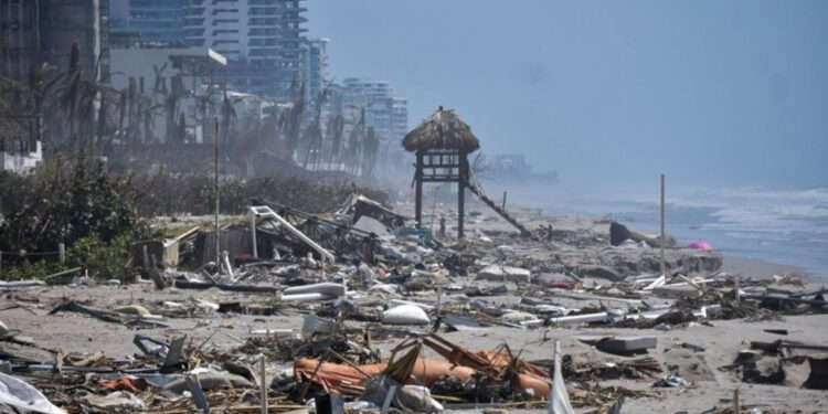 Declaran zona de desastre en 47 municipios de Guerrero tras ser devastados por “Otis”