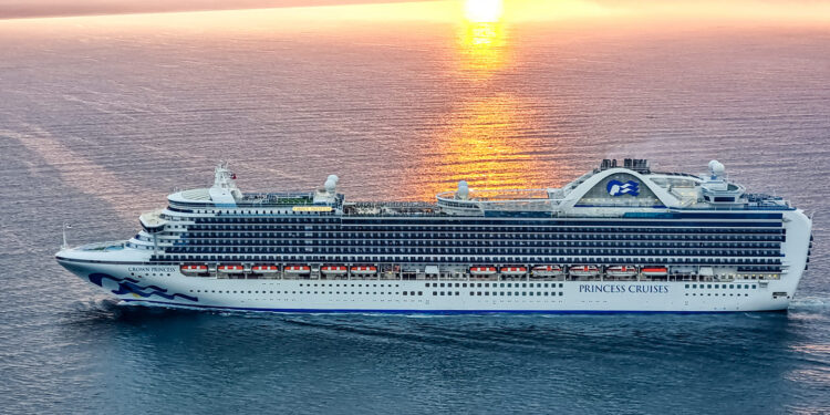 Mazatlán recibió una derrama de 34 millones de dólares en 2023 por visitas de cruceros