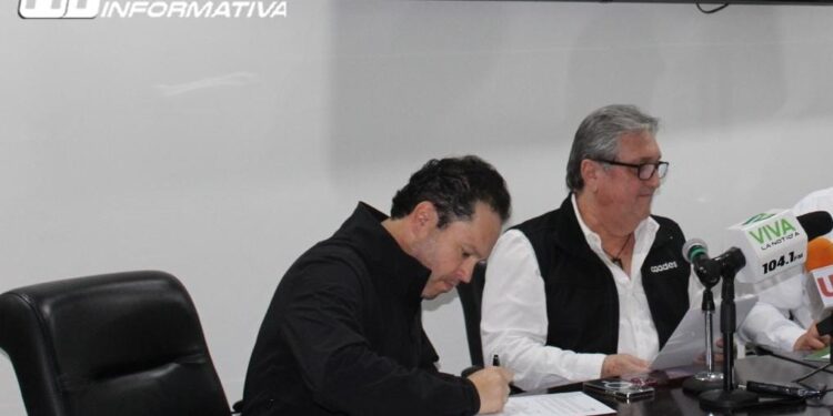 CAADES y UMFFAAC pactan convenio de colaboración