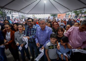 El Alcalde de Culiacán y yo adoptaremos la Bicentenario: Rocha Moya
