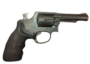 Tras reporte de violencia familiar, Policías Estatales del Grupo Élite aseguran a un hombre y una arma de fuego