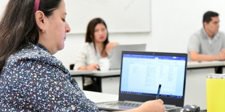 Gobierno de Rubén Rocha cubre bono de homologación a Directores Federalizados desde Inicial hasta Primaria