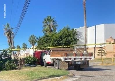 Arrollan a dos ladrilleros en Culiacán, muere uno de ellos