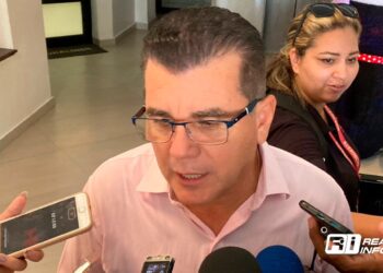 “Si está caro, que no consuman”: alcalde de Mazatlán ante las quejas de los precios elevados en la villa navideña