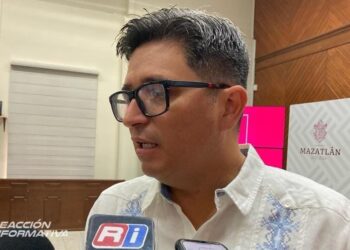 Por temporada navideña en Mazatlán otorgan 288 permisos a vendedores en los alrededores del Centro y la Plazuela Machado