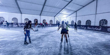 Más de 12 mil personas visitan la villa navideña diariamente