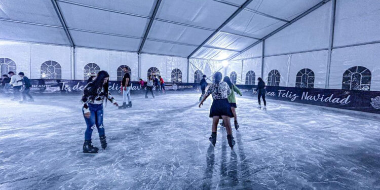 Más de 12 mil personas visitan la villa navideña diariamente