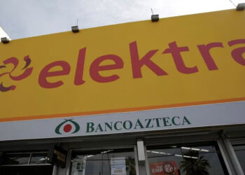 Empleada de Elektra gana reclamo a Ricardo Salinas Pliego y así le tendrá que pagar