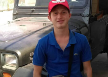 Padre de Octavio Ocaña busca a policía prófugo del asesinato de su hijo