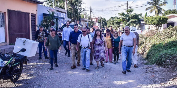 Vecinos de Rincón de Urías agradecen por ser escuchados por el Gobierno de Mazatlán