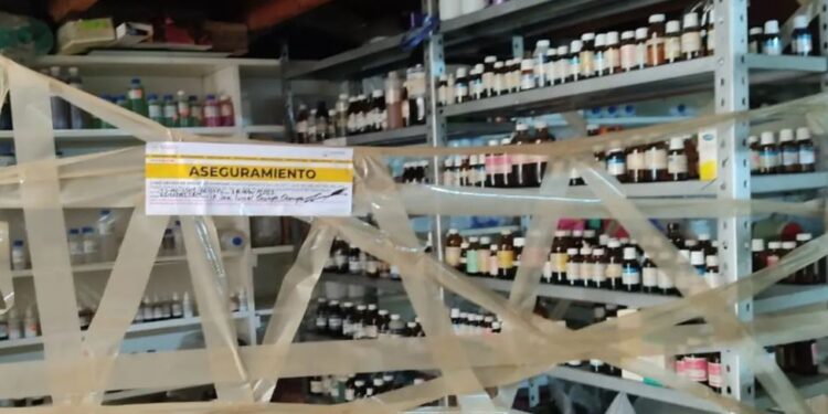 Cierran 31 farmacias en Baja California por venta irregular de medicamentos con fentanilo