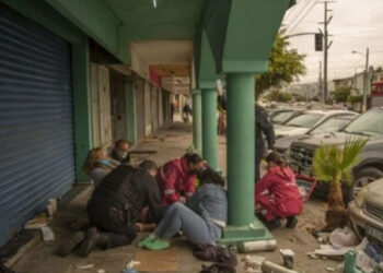 “Abrazos, no balazos” daña más a usuarios de drogas que al crimen organizado