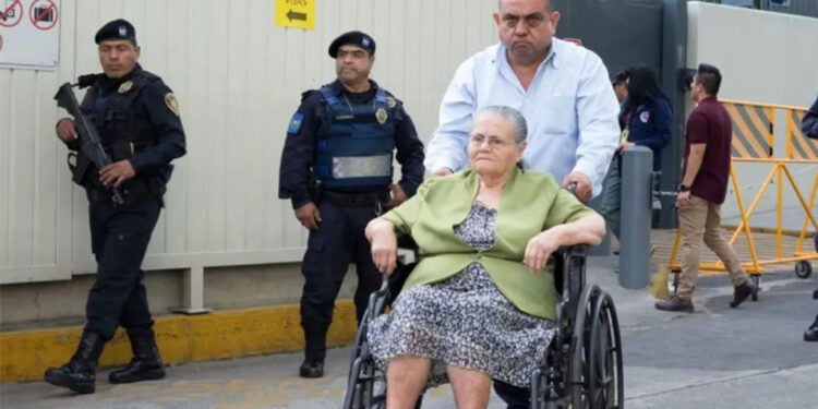 Respeto a la familia de Consuelo Loera, madre de ‘El Chapo’ Guzmán: AMLO