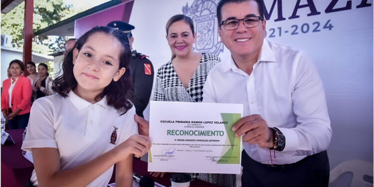 Edgar González le apuesta a la educación y trabaja para resolver las necesidades de las escuelas de Mazatlán