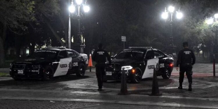 Juez ordena a secretario de Gobierno de NL no usar fuerza pública para blindar Palacio