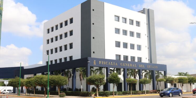 Instala Fiscalia Sinaloa mesa de atención por fallecidos en accidente en Elota