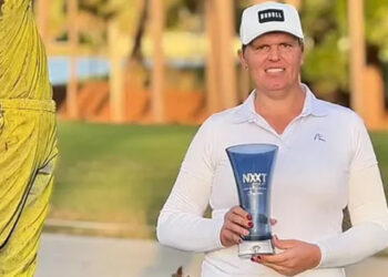 Una golfista transgénero gana un torneo femenino y despierta la indignación en el circuito