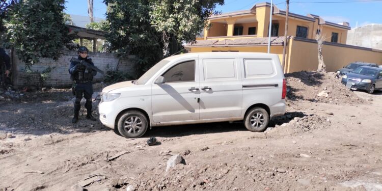 Grupo Élite recupera camioneta con reporte de robo