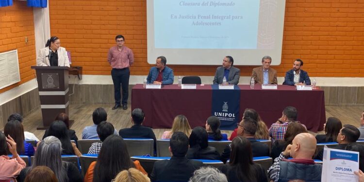 Unipol apuesta a la mejora de la justicia para adolescentes; capacita a 69 Defensores Públicos