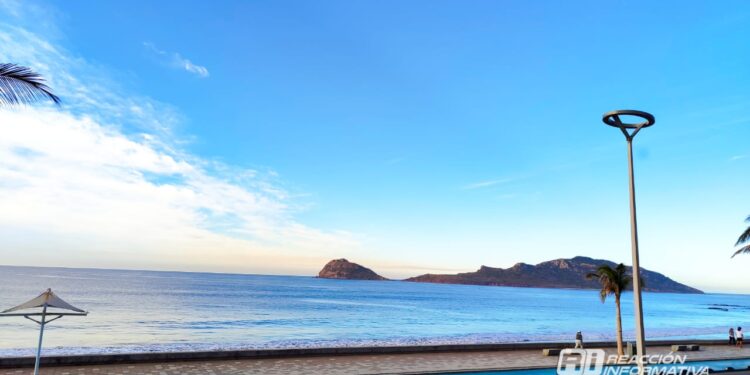 Miércoles parcialmente nublado con temperaturas agradables para Mazatlán