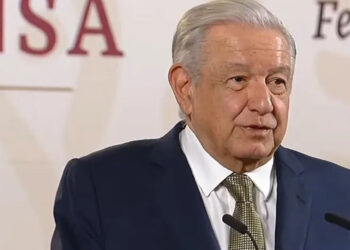 López Obrador pide a empresarios no temer a reforma de pensiones