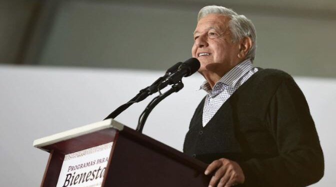 López Obrador enviará dos iniciativas de reforma constitucional en materia laboral