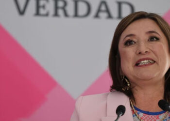 Xóchitl Gálvez inicia su “Conferencia de la verdad” con señalamientos a AMLO por “el sexenio más violento”
