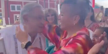 Niega López Obrador haber rechazado a diputada trans Salma Luévano