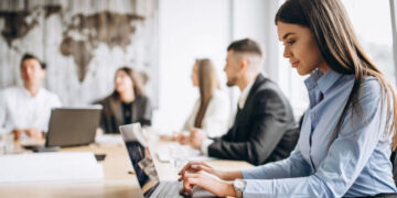 Licencia menstrual y otras reformas laborales que se discutirán en 2024