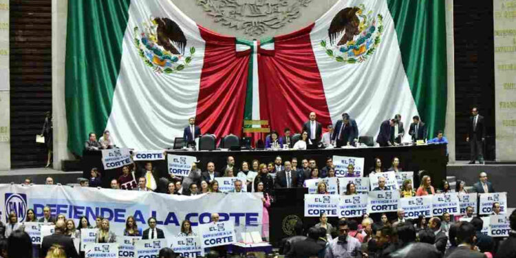 PAN advierte a AMLO y Morena que ‘no apoyará intentos por debilitar’ al INE, SCJN, INAI y otros autónomos