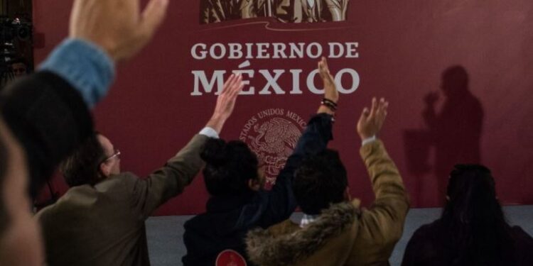 INAI investiga la filtración de datos personales de más de 300 periodistas y pide a los afectados denunciar