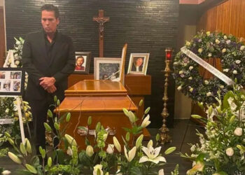 Roberto Palazuelos llora tras recordar las ÚLTIMAS horas de su papá: “Decía incoherencias”