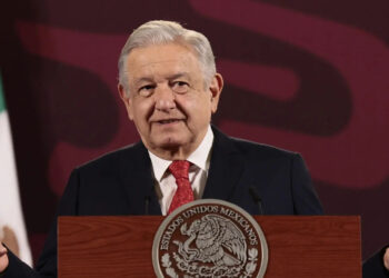 AMLO propone destinar recursos del INAI para el fondo de pensiones