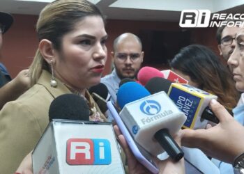 Tras camionazo, María del Rosario Osuna criticó las malas condiciones en las que se encuentra la autopista.