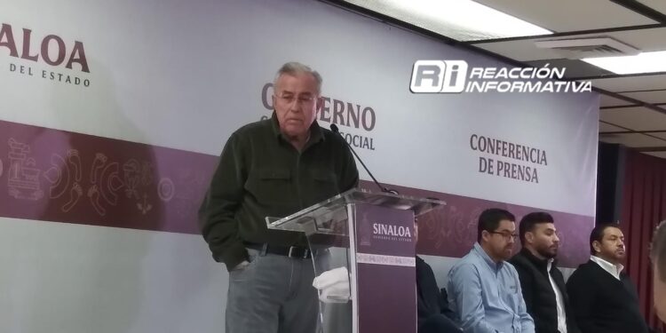 “Lamentable que siga la irresponsabilidad de los choferes”: Gobernador tras choque entre camiones urbanos