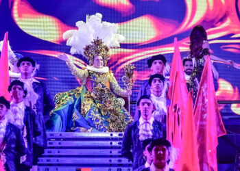 Mazatlán vive con júbilo el primer día de carnaval “Eclipse Barroco 2024 con la coronación de Héctor II”