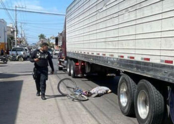 Fallece adulto mayor arrollado por un tráiler en Escuinapa