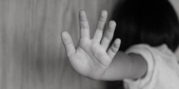 Repudian en redes a juez que absolvió a acusado de abusar de una niña de 4 años