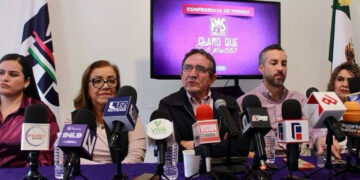 Cuén Ojeda denuncia favorecimiento a familiares y allegados del Gobernador a través de empresas Chocosa y Housesin
